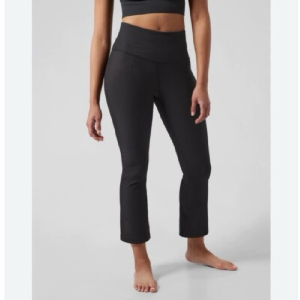 NWT Athleta Size Large Elation Rib Crop Flare Pants